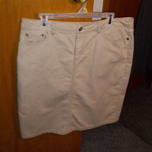 Jaclyn Smith denim skirt